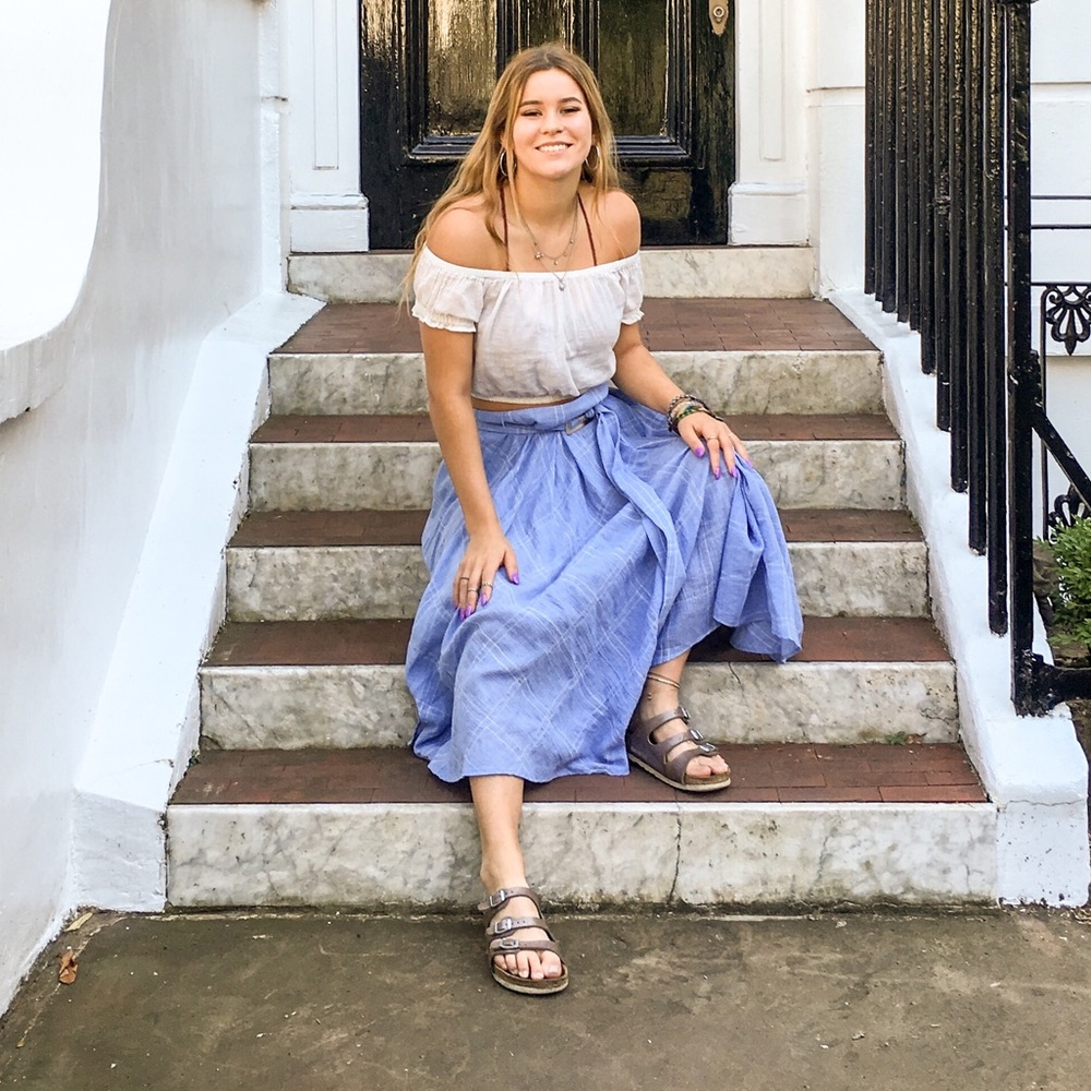 Flowy blue skirt